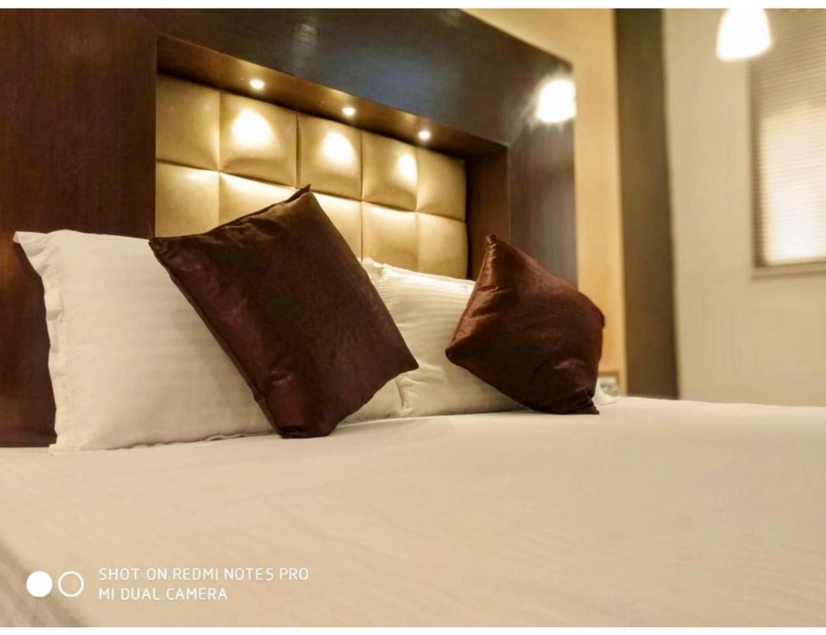 Hotel The Royal, Sehore Kültér fotó
