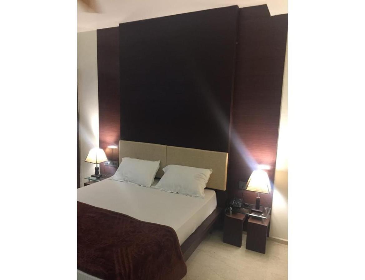 Hotel The Royal, Sehore Kültér fotó