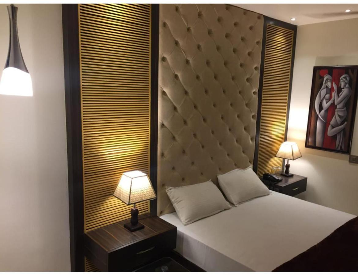 Hotel The Royal, Sehore Kültér fotó