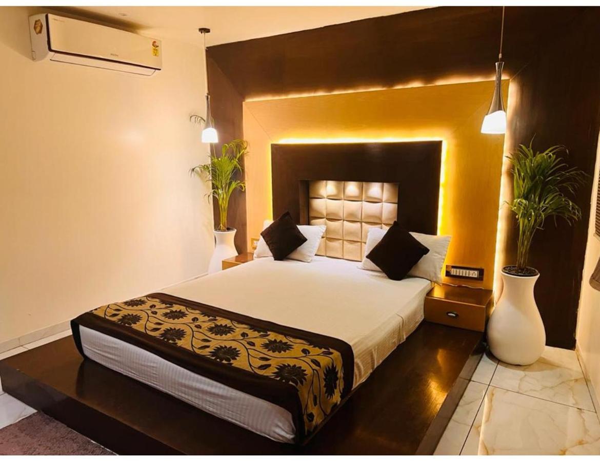 Hotel The Royal, Sehore Kültér fotó
